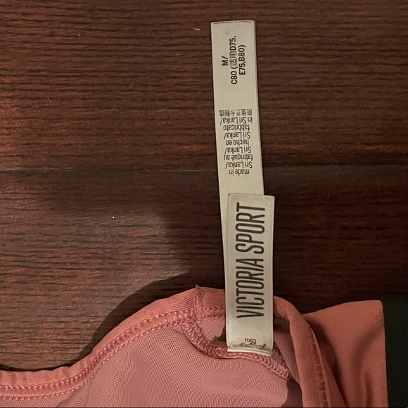 Mauve strappy back sports bra, Victoria secret - Picture 2 of 3